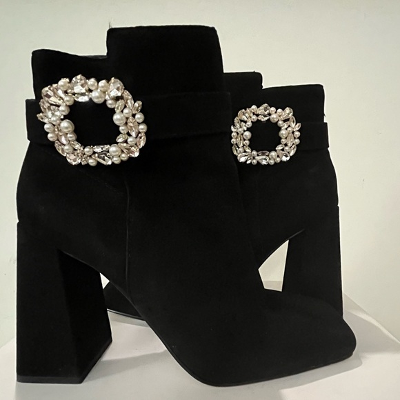 Jessica Simpson Suede Leather Black Ankle Boots - Picture 6 of 6